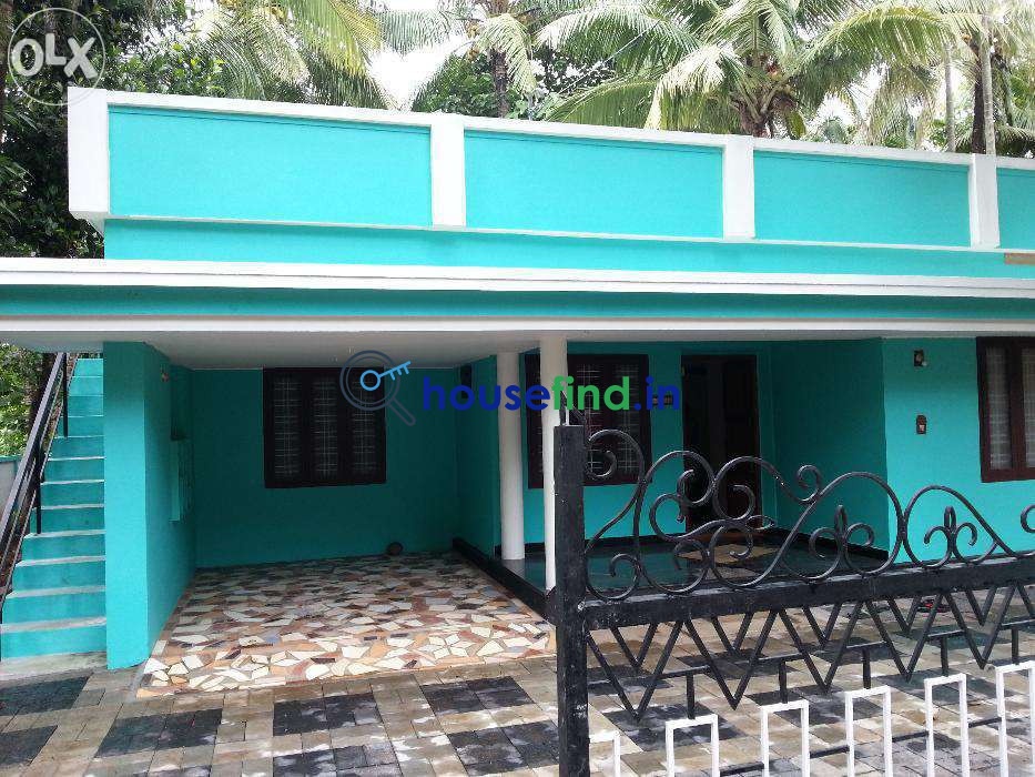 House for urgent sale in Athani Thrissur