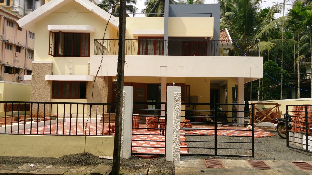 Old house for sale in Guruvayur near West Nada